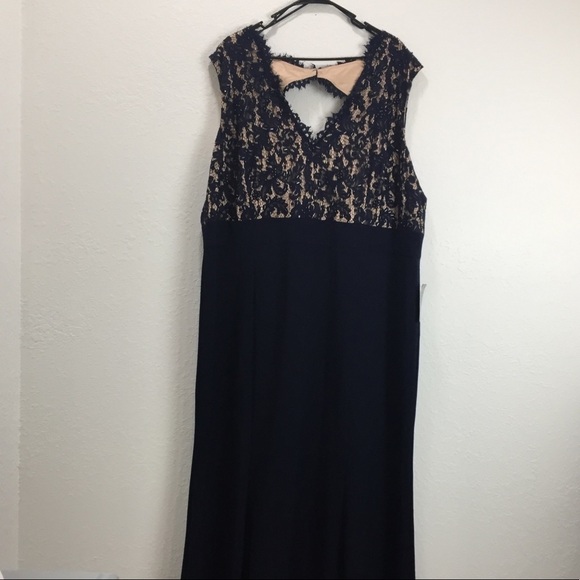 Eliza J Sleeveless Lace Bodice Trumpet Formal Gown - Picture 9 of 16